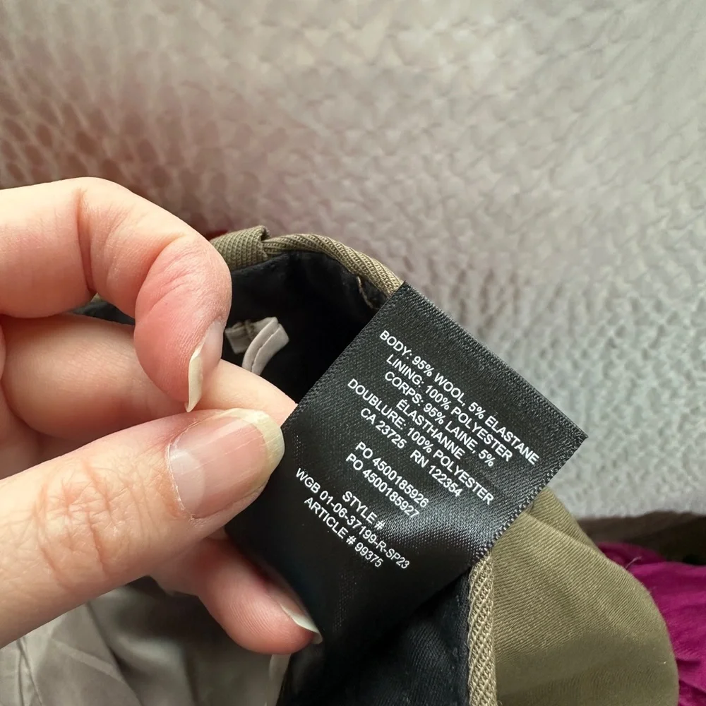NWT Aritzia Babaton Agency Wool Trouser in color shiitake